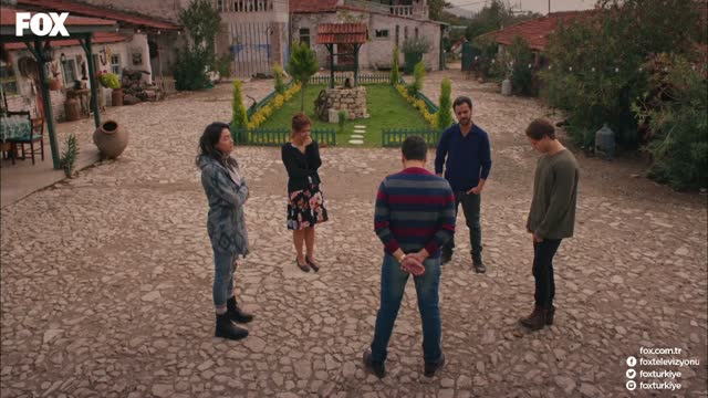 Yaşar'ın hastalığı ile yıkılan Familya üyelerini Namık bir araya getiriyor!