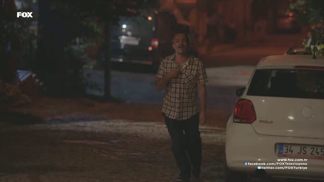 Sokakları birbirine katan aşık!